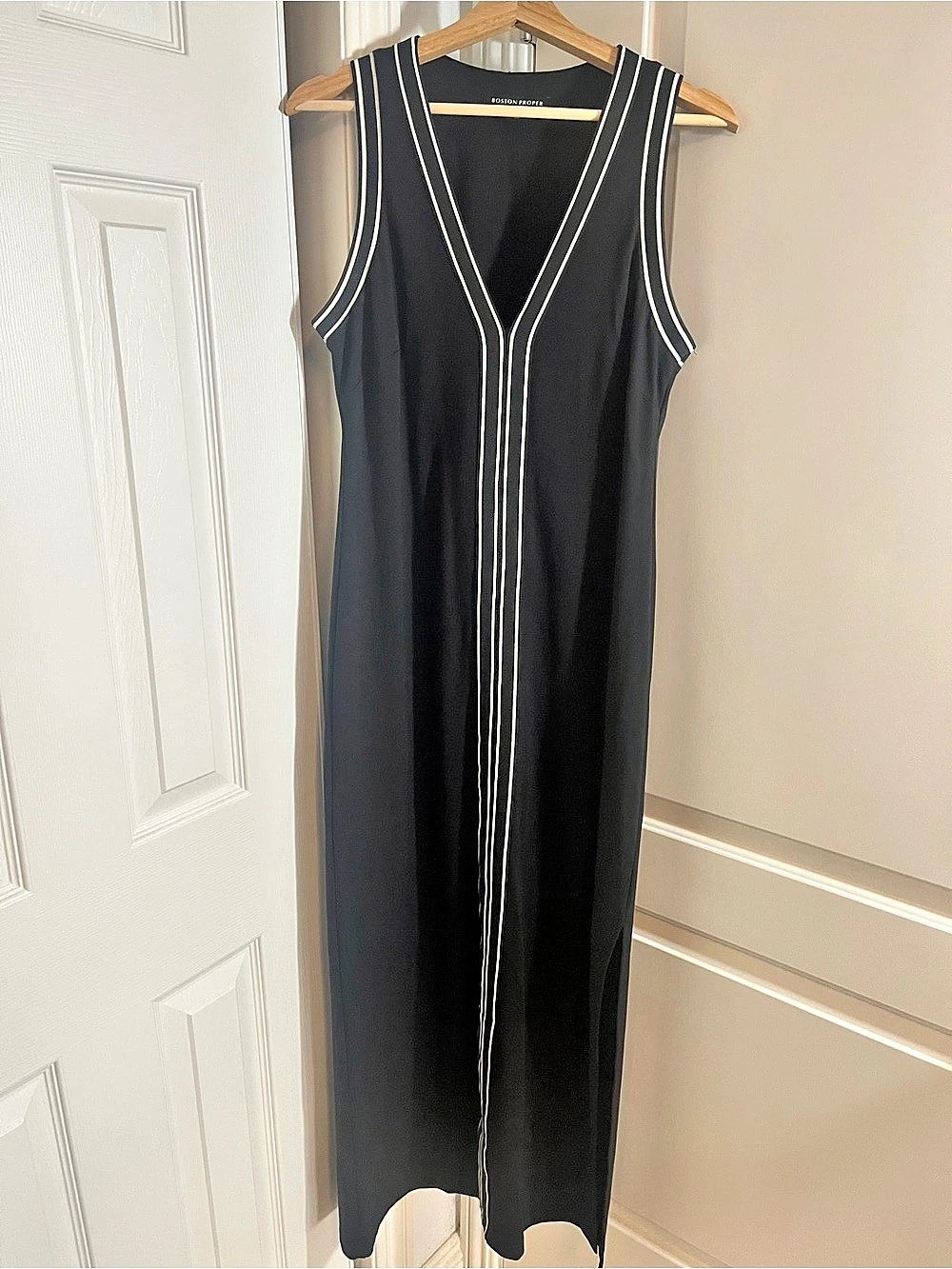 Boston Proper Side Stripe Maxi Sport Dress Black & White Size Medium